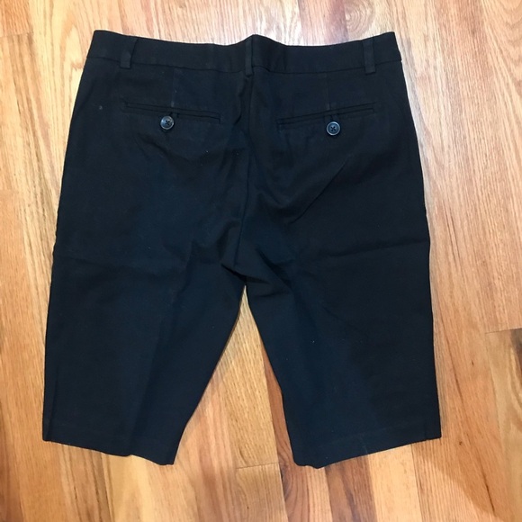 ▪️OLD NAVY Black Walking Shorts - Picture 6 of 10